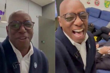Watch: Funny Moment Ian Wright decided to come out of toilet break to celebrate Martinelli's goal