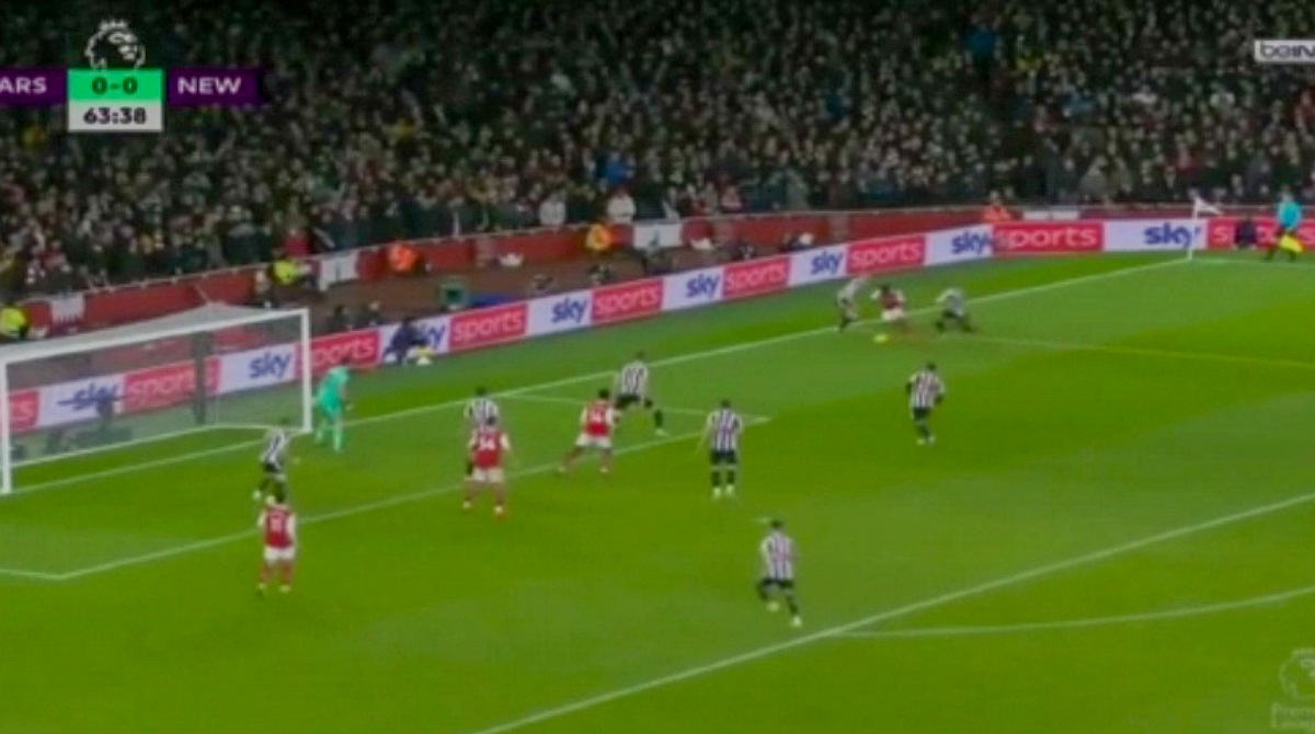 Watch: Moment Bukayo Saka 'danced' his way past two Newcastle players who were man-marking him